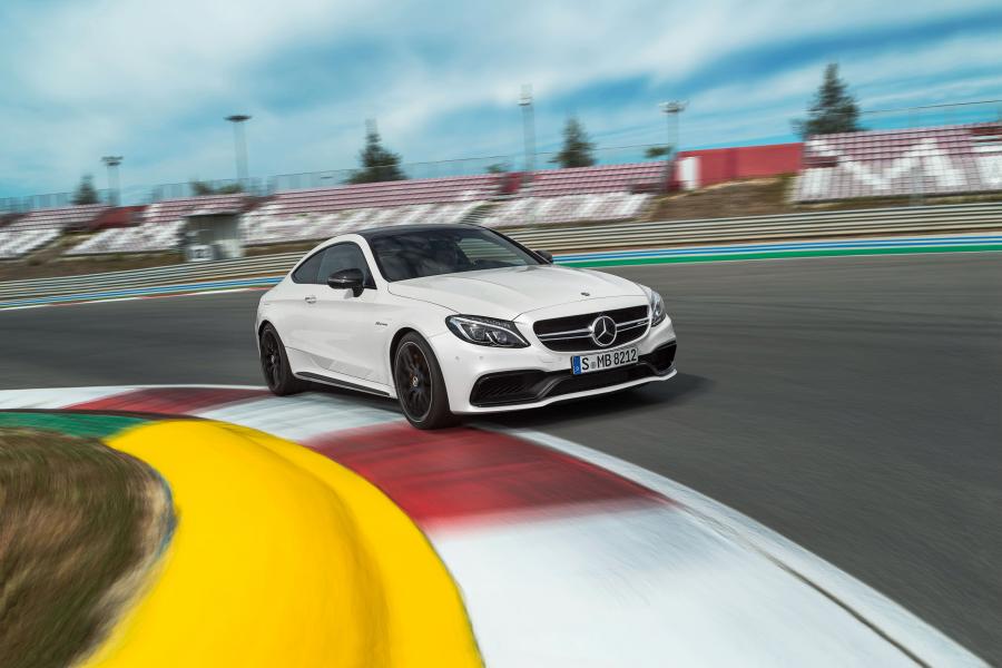  Mercedes-AMG C63 S Coupe 2015 года  (фото 21 из 40)